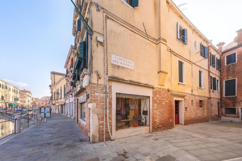 B And B Casanova Ai Tolentini Veneţia Exterior foto