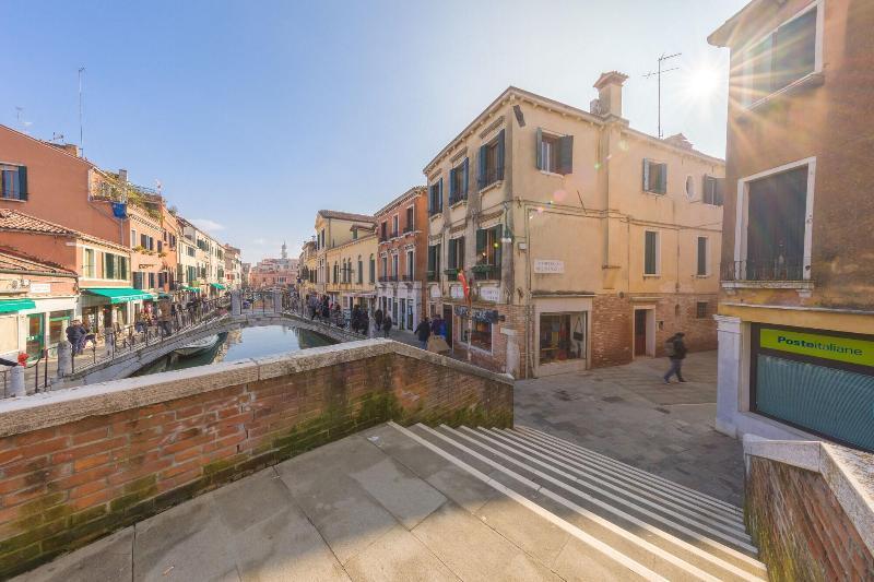 B And B Casanova Ai Tolentini Veneţia Exterior foto